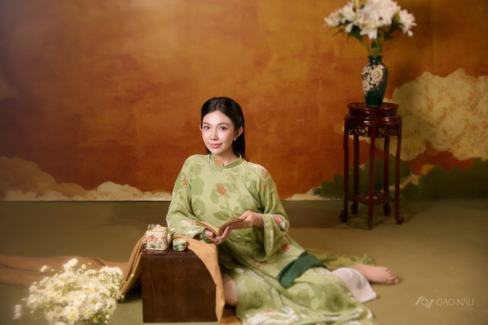 Áo Dài as a Gift — a homecoming present for those you love