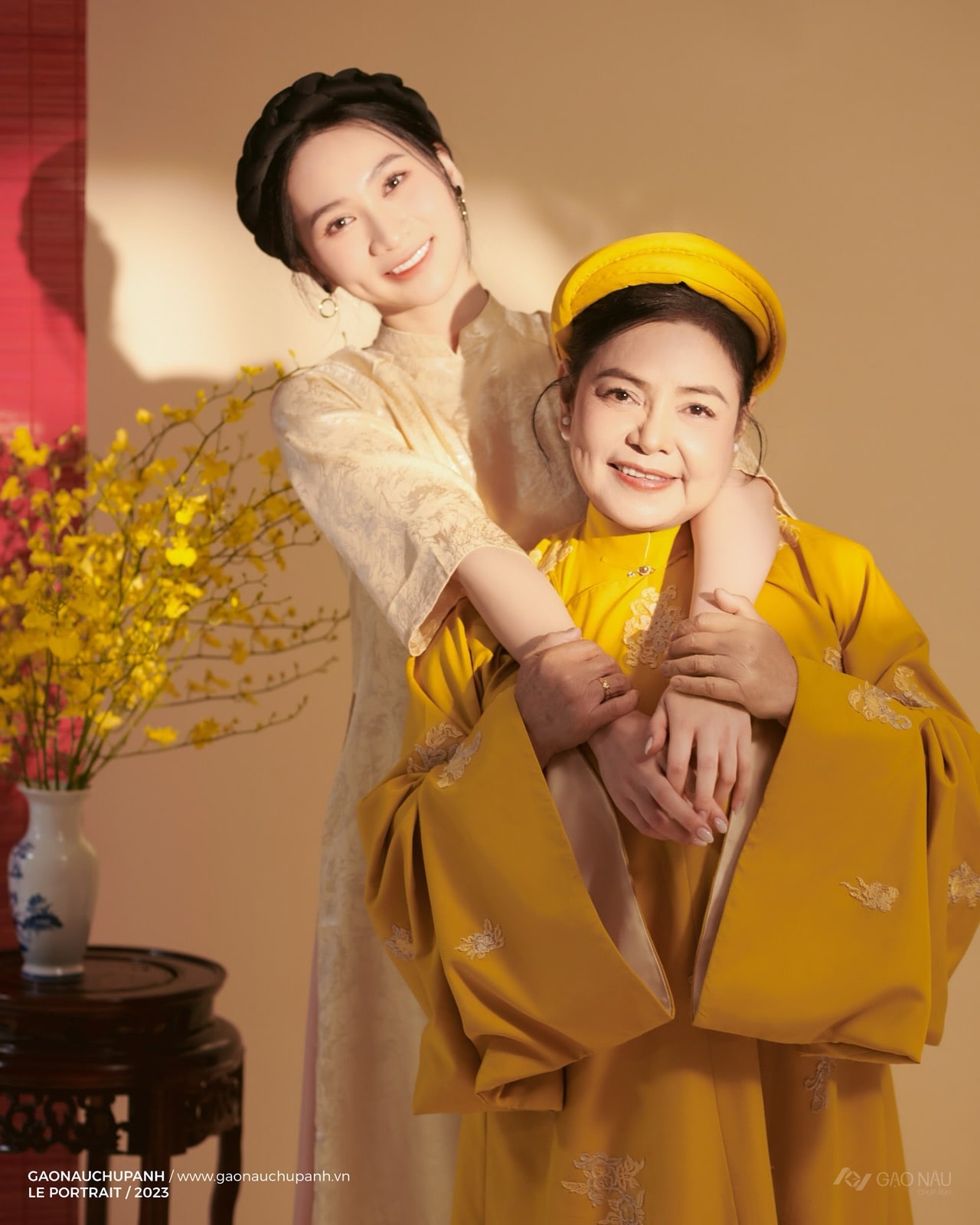 Áo Dài as a Gift — a homecoming present for those you love